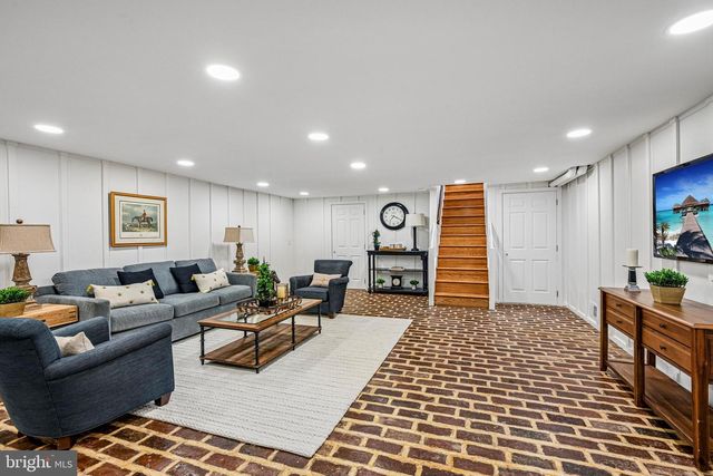 1018 DARBY PAOLI RD, Berwyn, PA 19312