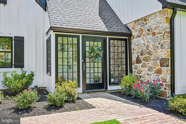 1018 DARBY PAOLI RD, Berwyn, PA 19312