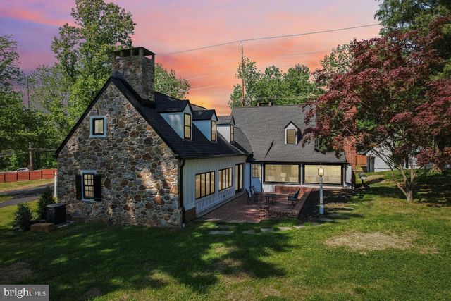 1018 DARBY PAOLI RD, Berwyn, PA 19312