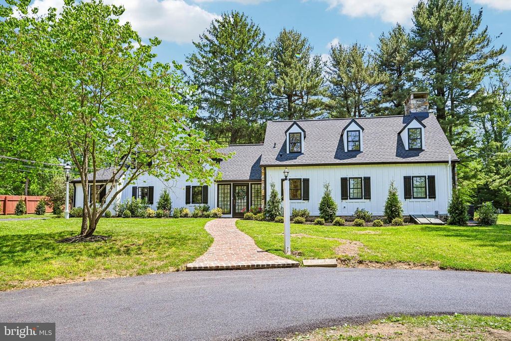 1018 DARBY PAOLI RD, Berwyn, PA 19312