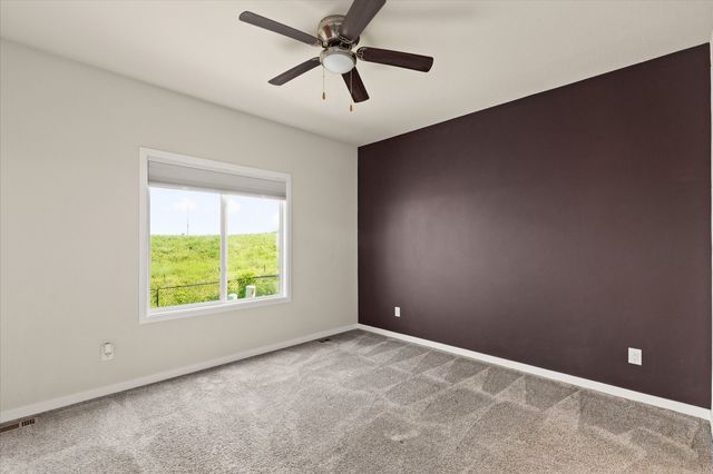 1725 Ashwood Avenue, Norwalk, IA 50211