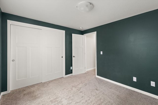 1725 Ashwood Avenue, Norwalk, IA 50211