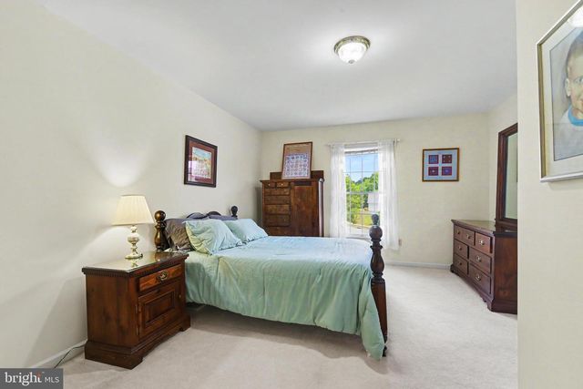 1790 TENBY DR, Hershey, PA 17033