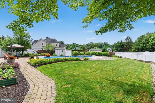 1790 TENBY DR, Hershey, PA 17033