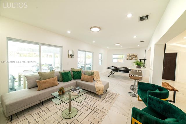 3500 SW 111th Ave, Miami, FL 33165