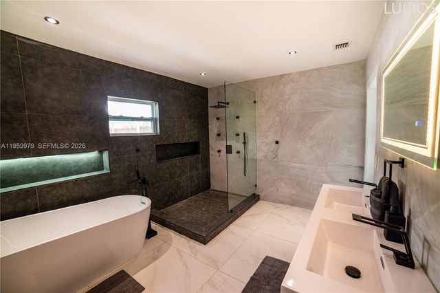 3500 SW 111th Ave, Miami, FL 33165