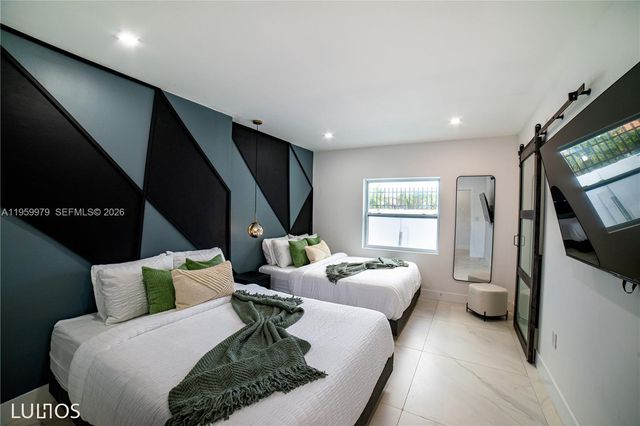 3500 SW 111th Ave, Miami, FL 33165