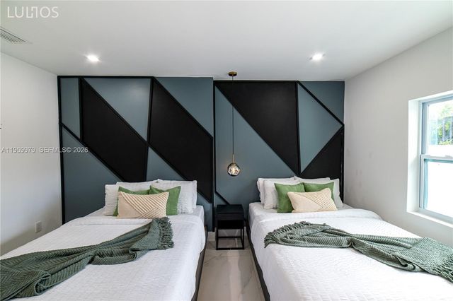 3500 SW 111th Ave, Miami, FL 33165