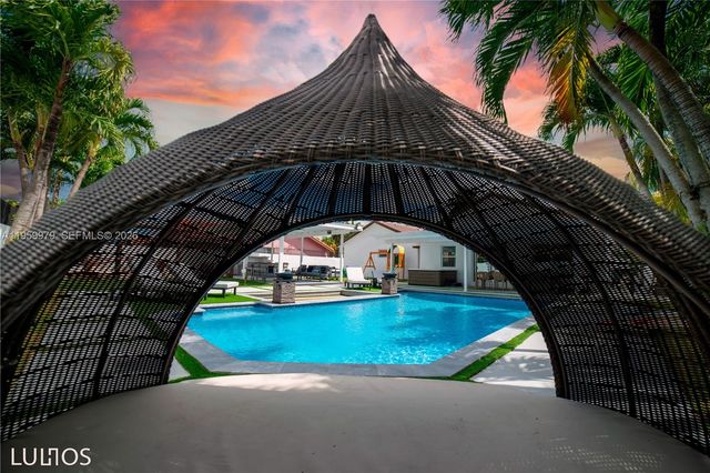 3500 SW 111th Ave, Miami, FL 33165