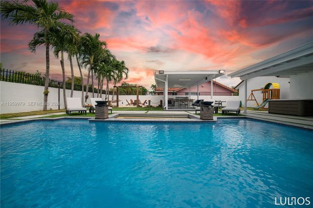 3500 SW 111th Ave, Miami, FL 33165