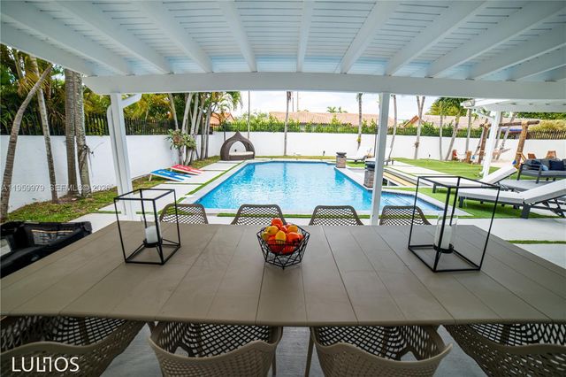 3500 SW 111th Ave, Miami, FL 33165