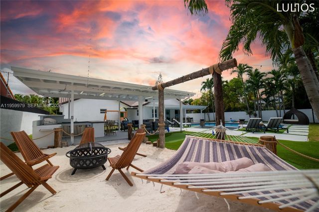 3500 SW 111th Ave, Miami, FL 33165