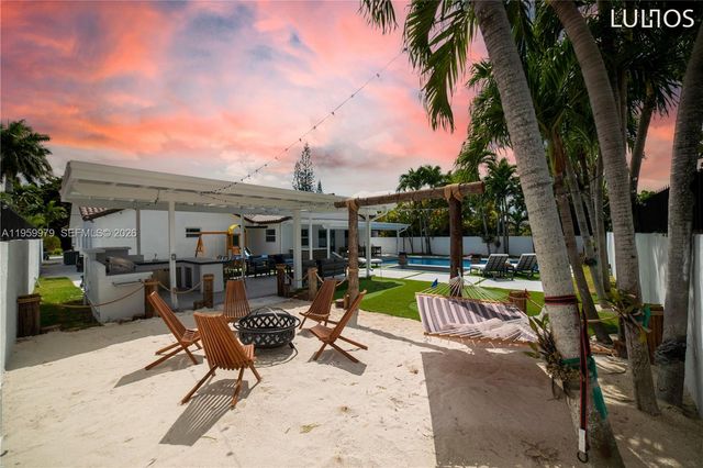 3500 SW 111th Ave, Miami, FL 33165