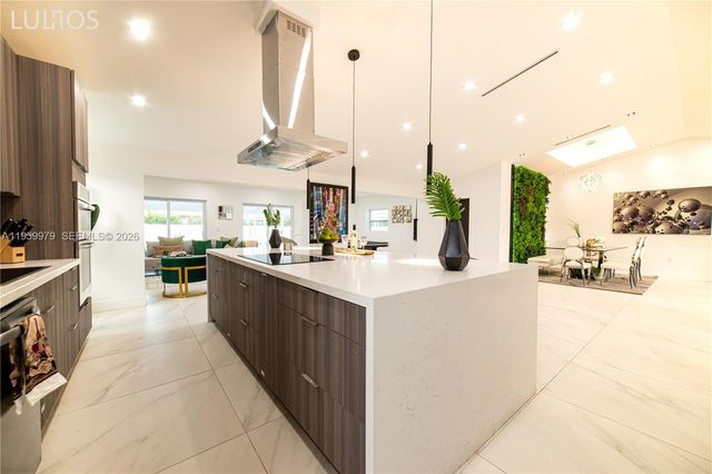 3500 SW 111th Ave, Miami, FL 33165