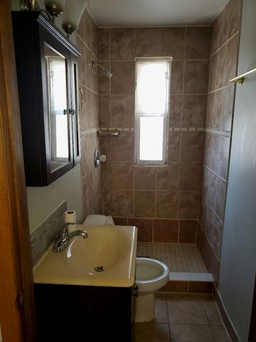 1029 W 19th Street 2M, Chicago, IL 60608