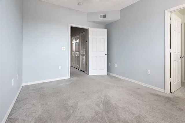 5700 BENTGRASS DRIVE 16-211, Sarasota, FL 34235