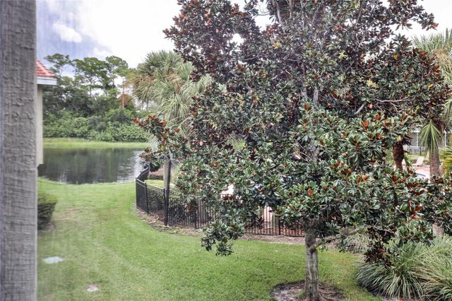 5700 BENTGRASS DRIVE 16-211, Sarasota, FL 34235