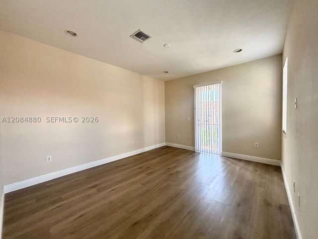 6965 Julia Gardens Dr, Coconut Creek, FL 33073