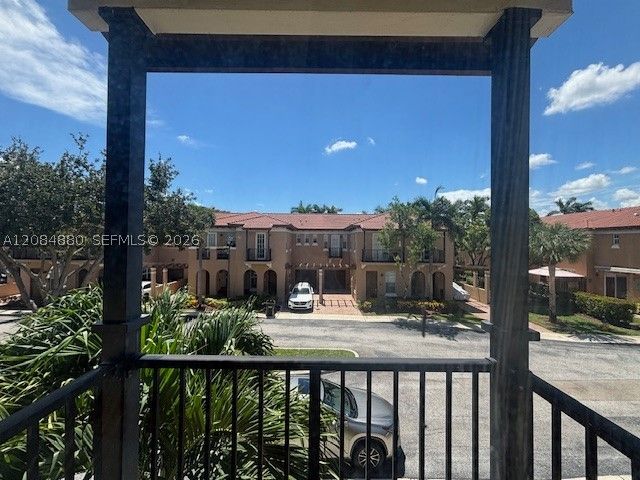 6965 Julia Gardens Dr, Coconut Creek, FL 33073