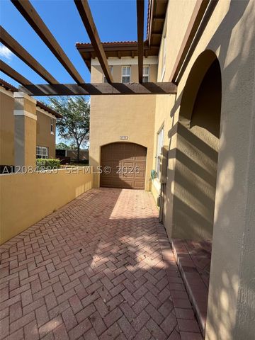 6965 Julia Gardens Dr, Coconut Creek, FL 33073