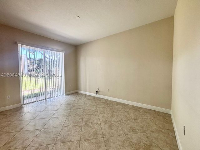 6965 Julia Gardens Dr, Coconut Creek, FL 33073