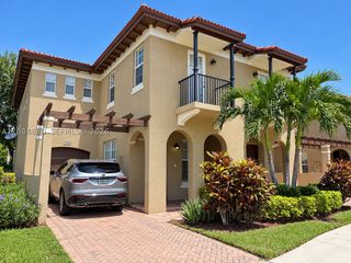 6965 Julia Gardens Dr, Coconut Creek, FL 33073