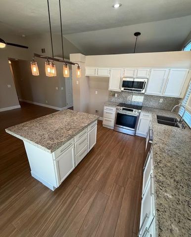 2368 E El Paso Avenue, Fresno, CA 93720
