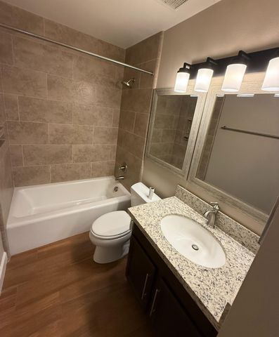 2368 E El Paso Avenue, Fresno, CA 93720