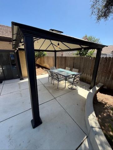 2368 E El Paso Avenue, Fresno, CA 93720