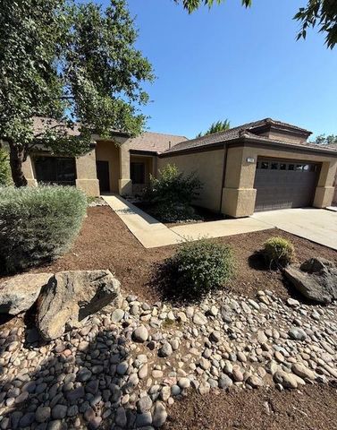 2368 E El Paso Avenue, Fresno, CA 93720