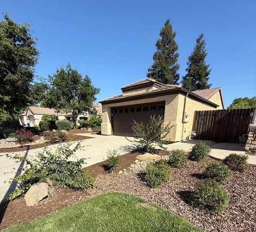 2368 E El Paso Avenue, Fresno, CA 93720