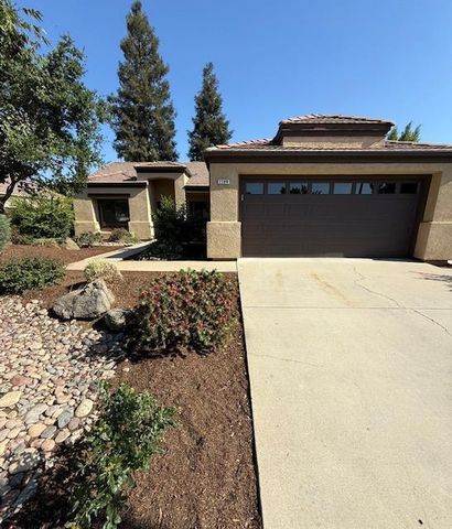 2368 E El Paso Avenue, Fresno, CA 93720