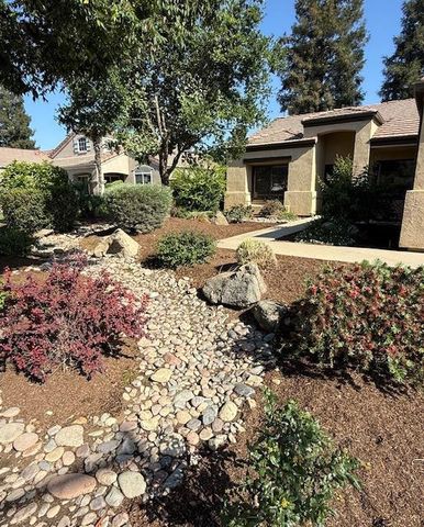 2368 E El Paso Avenue, Fresno, CA 93720