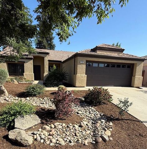 2368 E El Paso Avenue, Fresno, CA 93720
