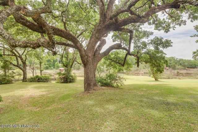 14101 Lemoyne Boulevard, Biloxi, MS 39532