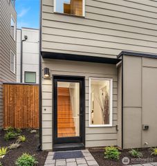 1455 22nd Avenue #A, Seattle, WA 98122
