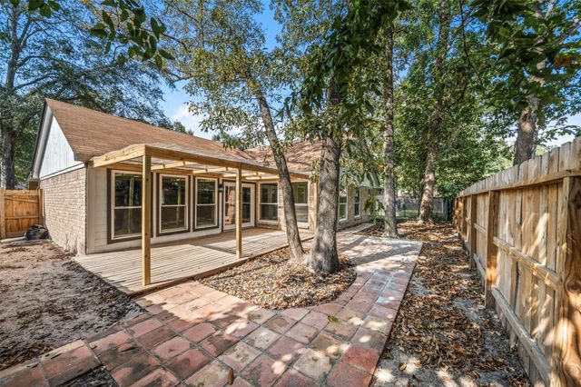 238 Point Clear Drive, Conroe, TX 77304