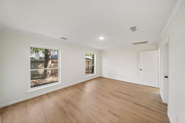 238 Point Clear Drive, Conroe, TX 77304