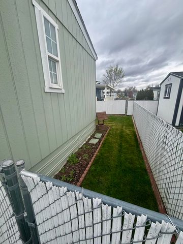 4200 Summers Lane UNIT 35, Klamath Falls, OR 97603