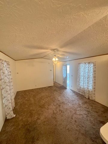 4200 Summers Lane UNIT 35, Klamath Falls, OR 97603
