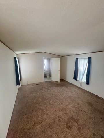 4200 Summers Lane UNIT 35, Klamath Falls, OR 97603