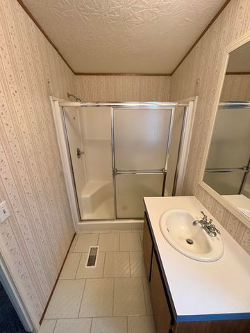 4200 Summers Lane UNIT 35, Klamath Falls, OR 97603