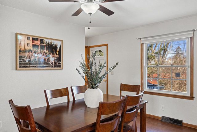 W137S6940 Clarendon PLACE, Muskego, WI 53150