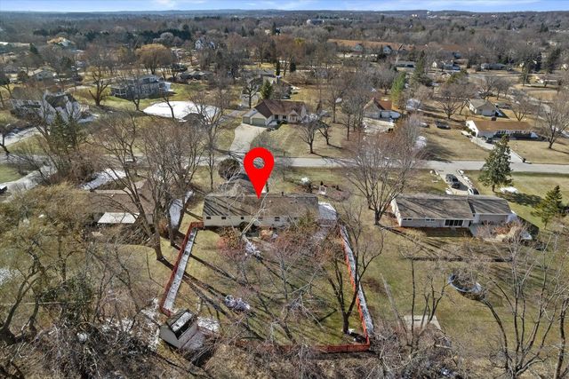 W137S6940 Clarendon PLACE, Muskego, WI 53150