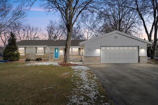 W137S6940 Clarendon PLACE, Muskego, WI 53150