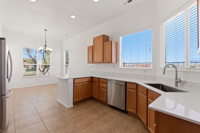 3416 Lockerbie Drive SE, Rio Rancho, NM 87124
