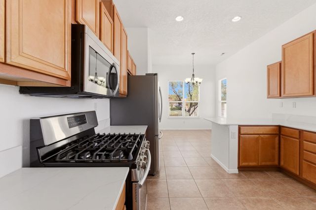 3416 Lockerbie Drive SE, Rio Rancho, NM 87124