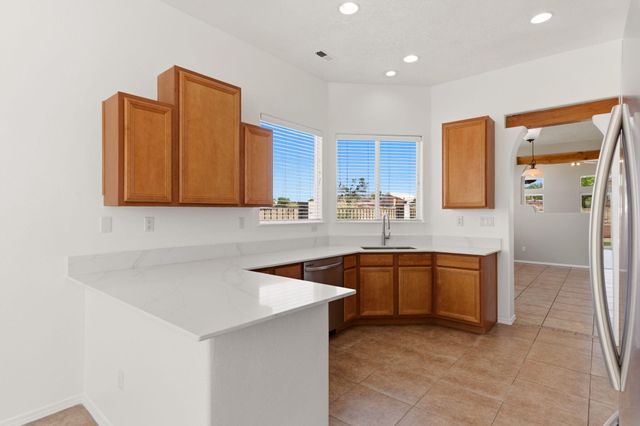 3416 Lockerbie Drive SE, Rio Rancho, NM 87124
