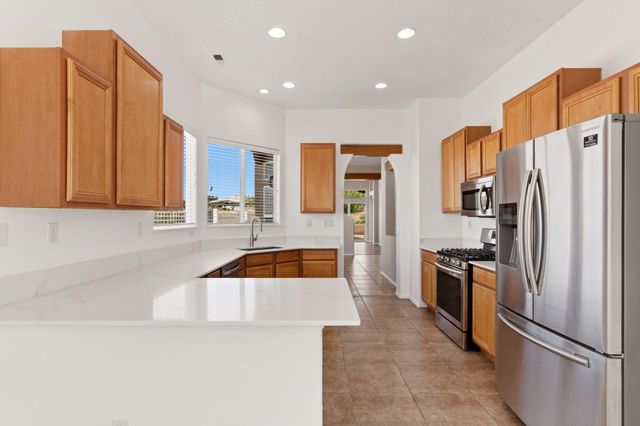 3416 Lockerbie Drive SE, Rio Rancho, NM 87124
