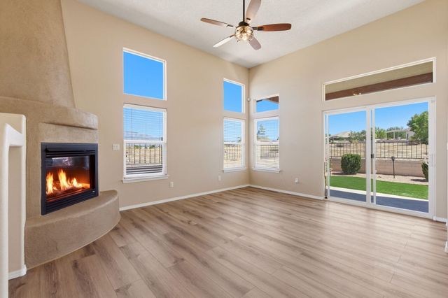 3416 Lockerbie Drive SE, Rio Rancho, NM 87124